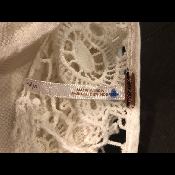 NWOT Free People white crochet long sleeve dress - Picture 4 of 4